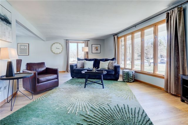 120 Lantern Lane, Brighton, NY 14623