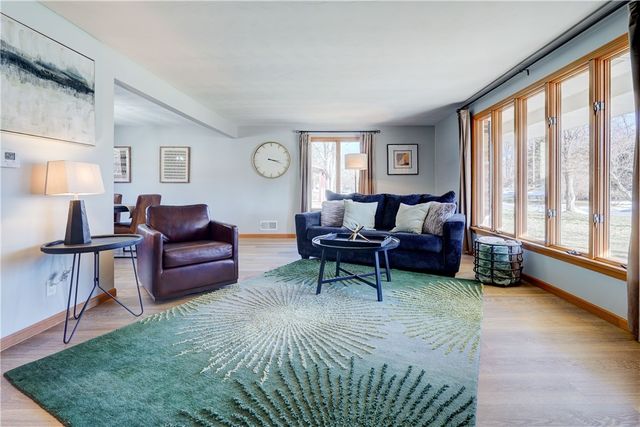 120 Lantern Lane, Brighton, NY 14623