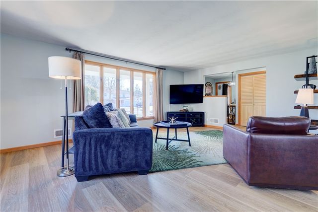 120 Lantern Lane, Brighton, NY 14623