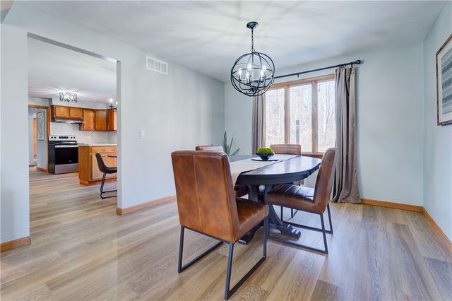 120 Lantern Lane, Brighton, NY 14623