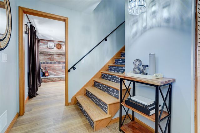 120 Lantern Lane, Brighton, NY 14623