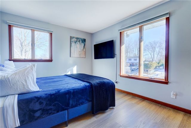 120 Lantern Lane, Brighton, NY 14623