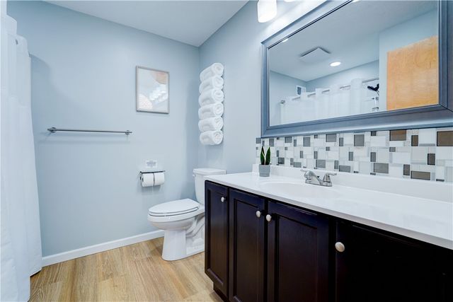 120 Lantern Lane, Brighton, NY 14623