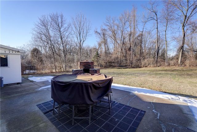 120 Lantern Lane, Brighton, NY 14623