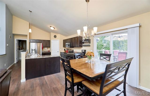 548 Long Train Drive, Troy, MO 63379