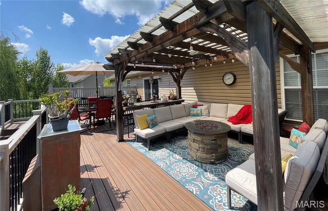 548 Long Train Drive, Troy, MO 63379