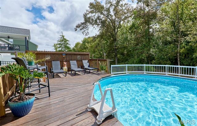 548 Long Train Drive, Troy, MO 63379