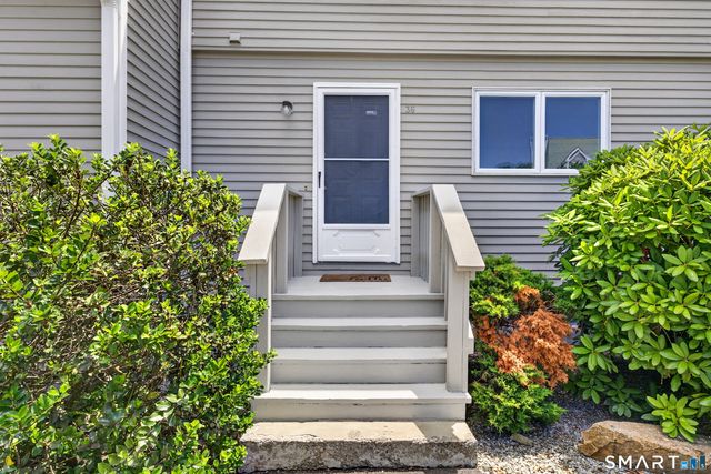 36 West Village Court 36, Branford, CT 06405
