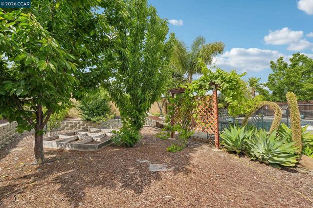 4579 Menona Dr, Antioch, CA 94531