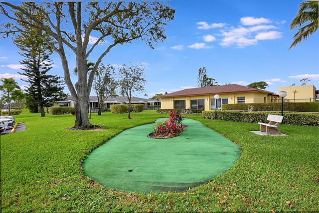 2411 Papaya Drive 103, Delray Beach, FL 33445
