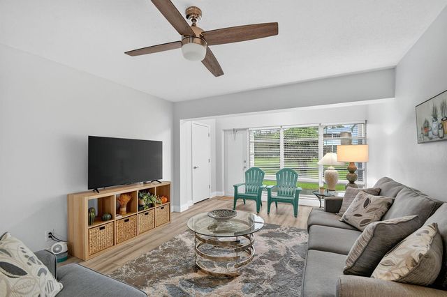 2411 Papaya Drive 103, Delray Beach, FL 33445