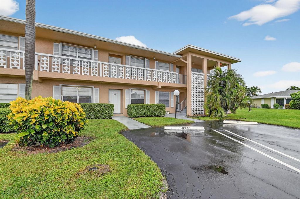 2411 Papaya Drive 103, Delray Beach, FL 33445