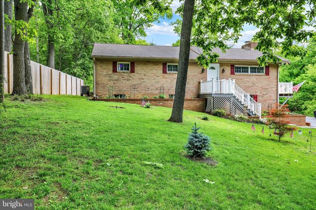 3701 HILL CHURCH RD, Lebanon, PA 17046