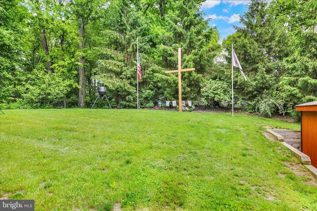3701 HILL CHURCH RD, Lebanon, PA 17046