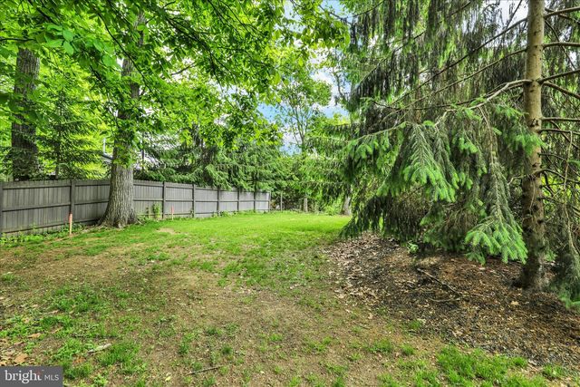 3701 HILL CHURCH RD, Lebanon, PA 17046