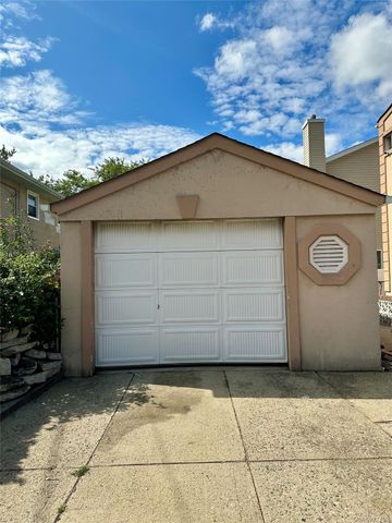 1371 Rosser Avenue, Elmont, NY 11003