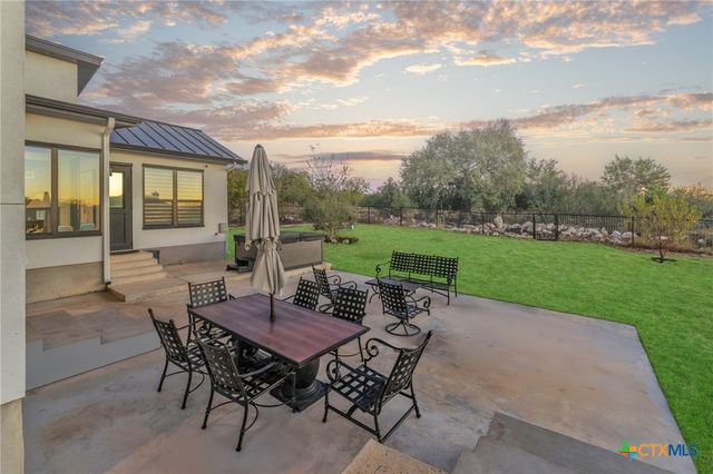 1347 Bordeaux Lane, New Braunfels, TX 78132