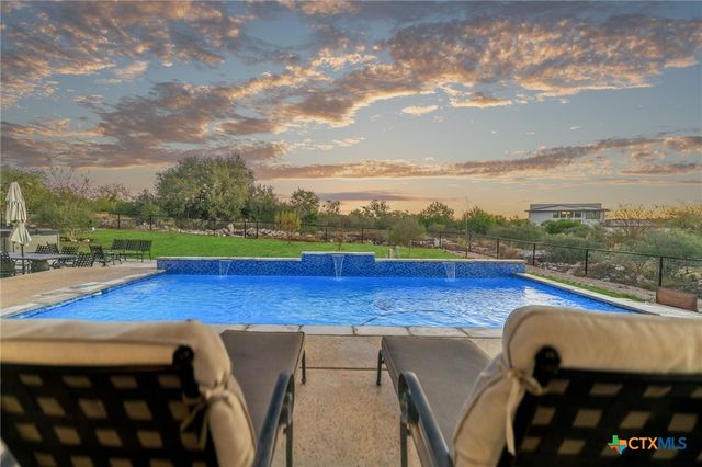 1347 Bordeaux Lane, New Braunfels, TX 78132