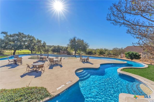 1347 Bordeaux Lane, New Braunfels, TX 78132