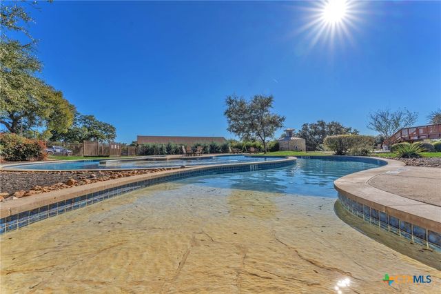 1347 Bordeaux Lane, New Braunfels, TX 78132