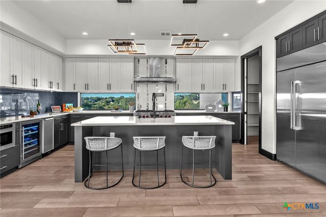 1347 Bordeaux Lane, New Braunfels, TX 78132