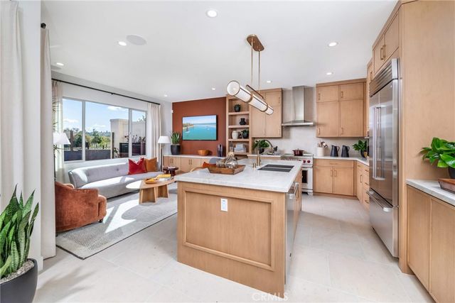 265 Raffini, Irvine, CA 92618