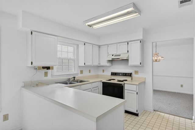 9030 Club River Drive, Roswell, GA 30076