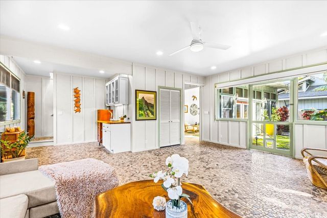 465 Kawailoa Road C, Kailua, HI 96734