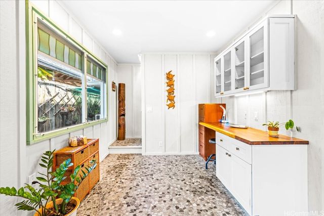 465 Kawailoa Road C, Kailua, HI 96734
