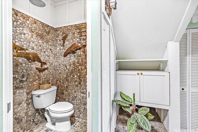 465 Kawailoa Road C, Kailua, HI 96734