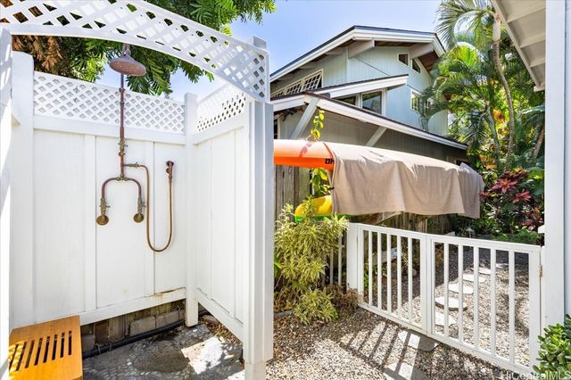 465 Kawailoa Road C, Kailua, HI 96734