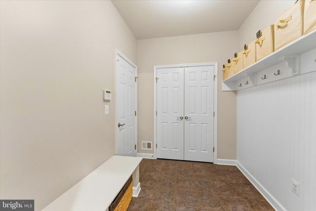 5918 14TH ST N, Arlington, VA 22205