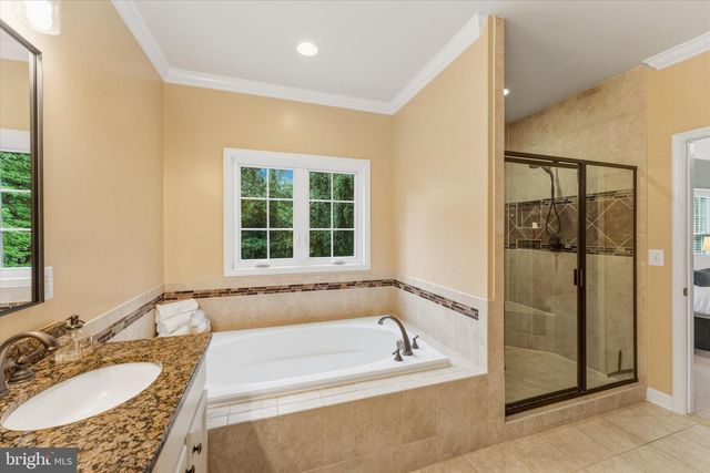 5918 14TH ST N, Arlington, VA 22205