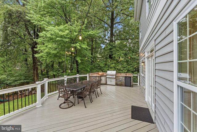5918 14TH ST N, Arlington, VA 22205