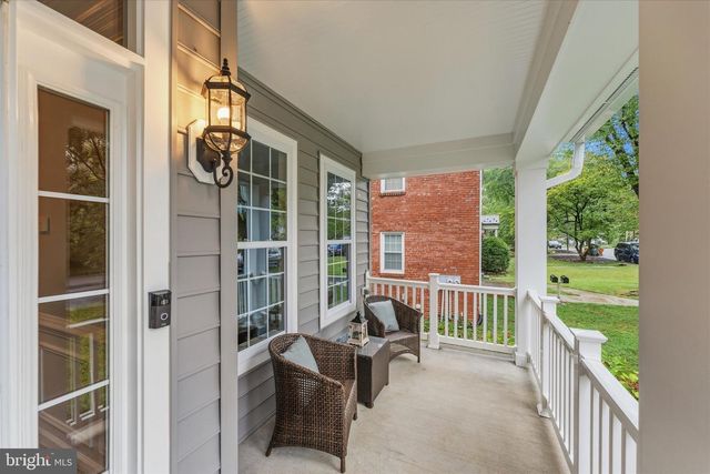 5918 14TH ST N, Arlington, VA 22205