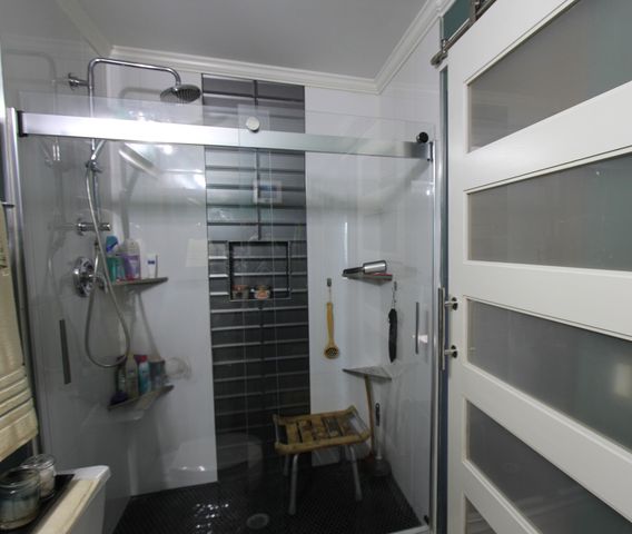 98 Wiltshire Court, Schaumburg, IL 60193