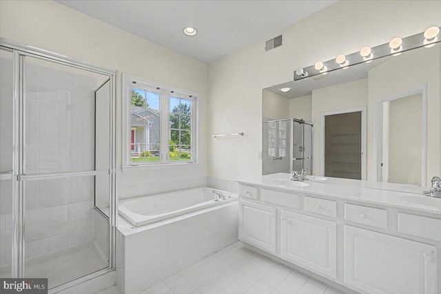 105 DYLAN CIR, Avondale, PA 19311