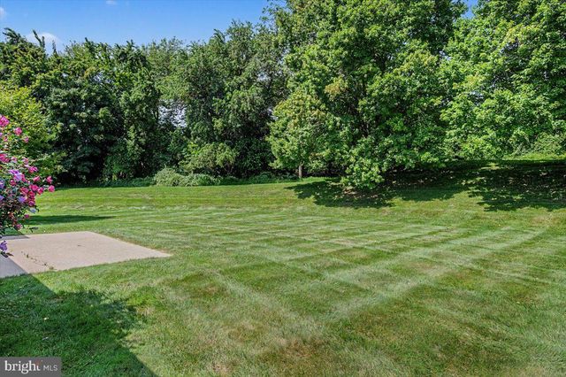 105 DYLAN CIR, Avondale, PA 19311
