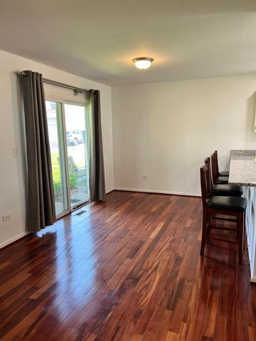 648 Springwood Drive 1, Joliet, IL 60431