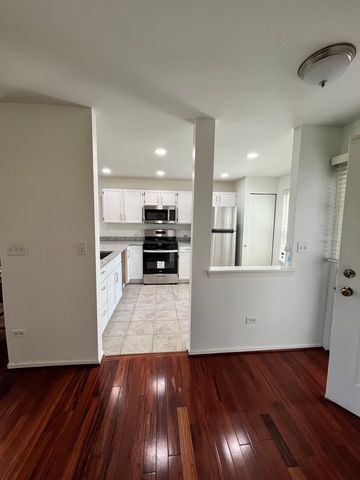 648 Springwood Drive 1, Joliet, IL 60431