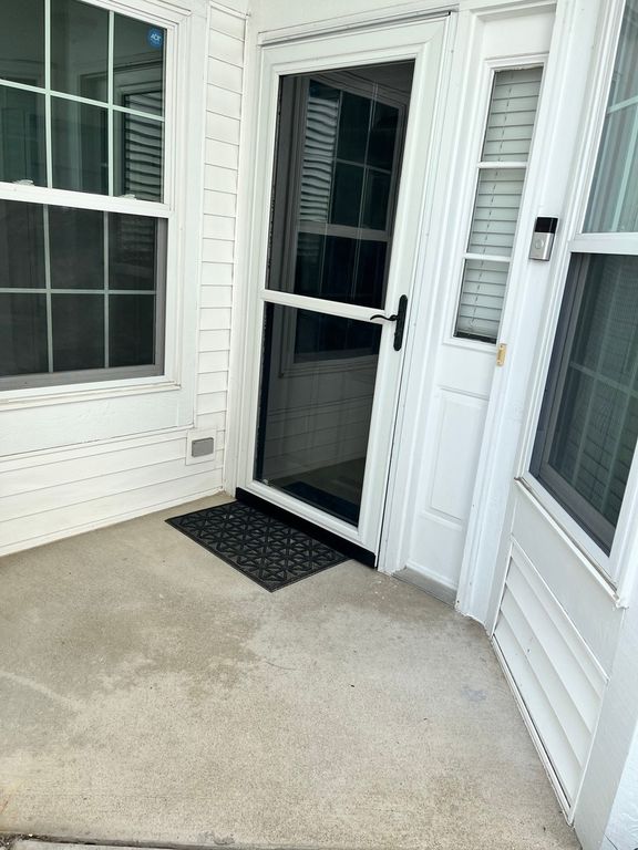 648 Springwood Drive 1, Joliet, IL 60431