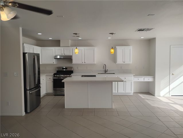 6449 Elizabethtown Avenue, Las Vegas, NV 89110
