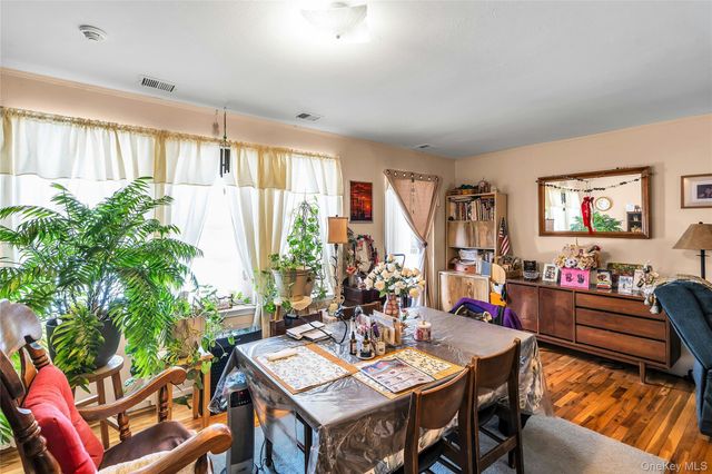 280 Artist Lake Drive, Middle Island, NY 11953