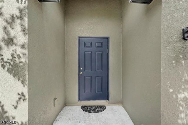 722 Arundel CIR, Fort Myers, FL 33913