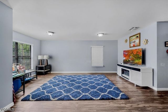 722 Arundel CIR, Fort Myers, FL 33913