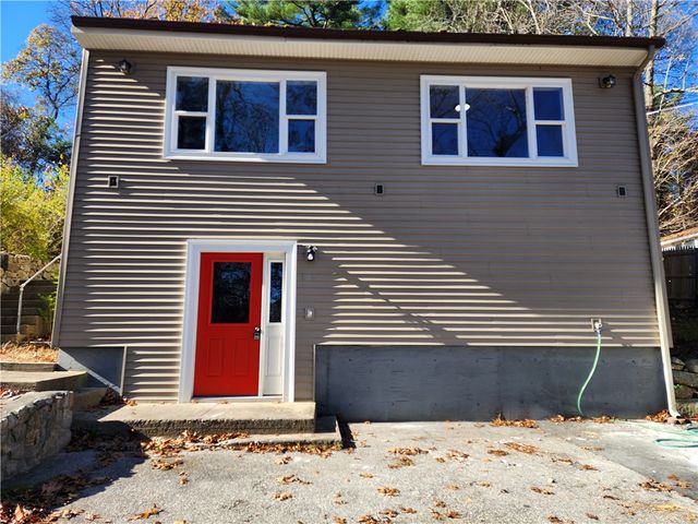 53 Knotty Oak Shores, Coventry, RI 02816