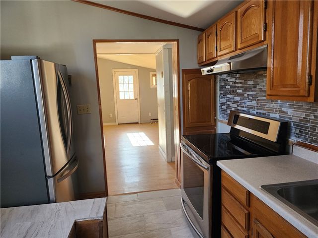 53 Knotty Oak Shores, Coventry, RI 02816