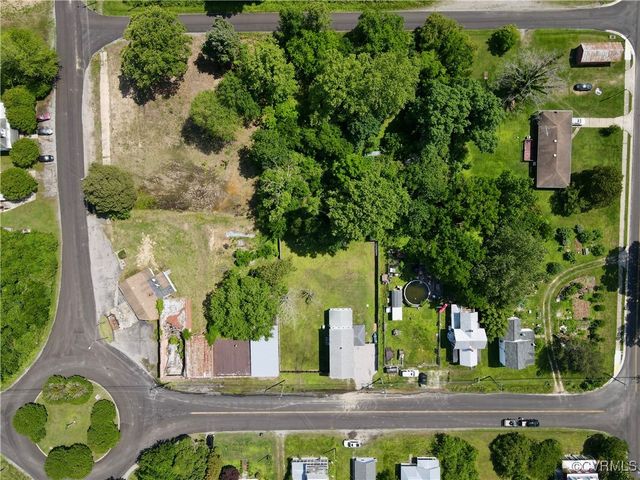 56 Mancha Ave, Claremont, VA 23899