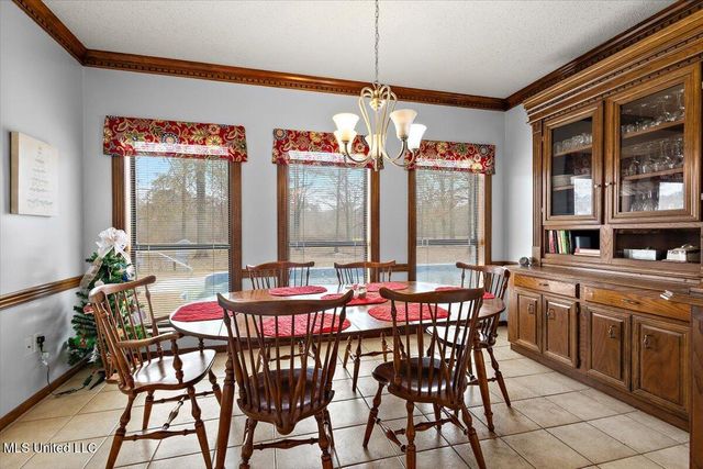 561 N Springlake Circle, Terry, MS 39170