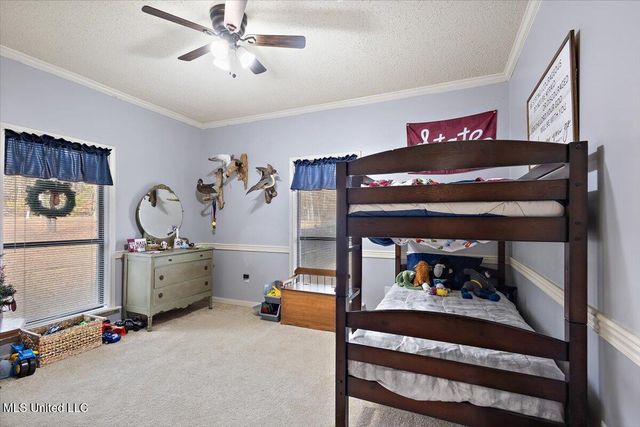 561 N Springlake Circle, Terry, MS 39170